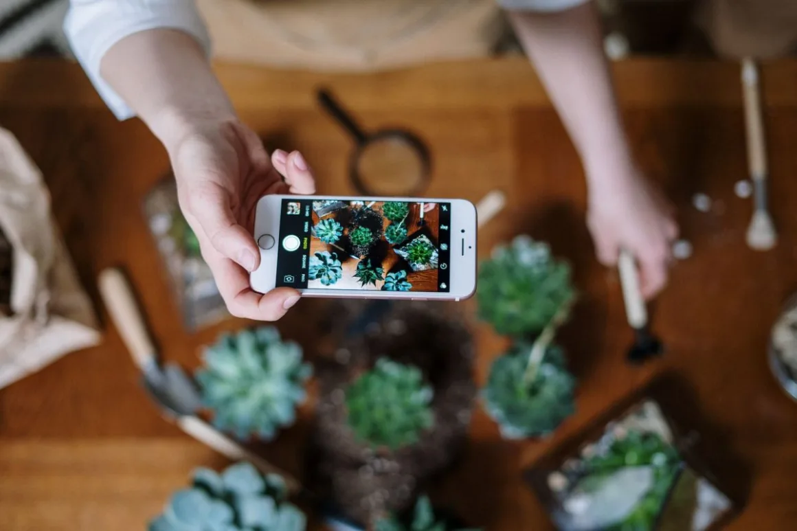 Product Photography: 10 Simple Tricks That Sell Handmade Work Shooting product photography of small items on a phone using natural indoor light